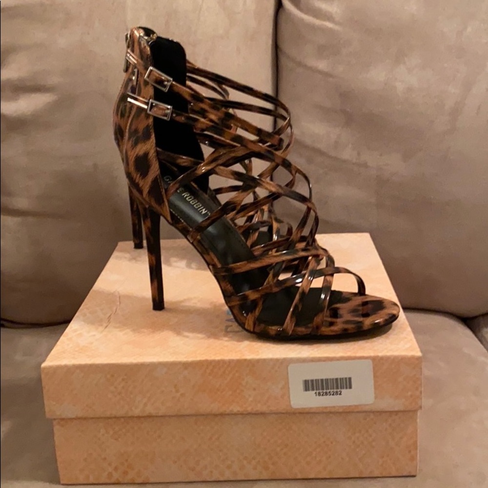 Strappy leopard sandal